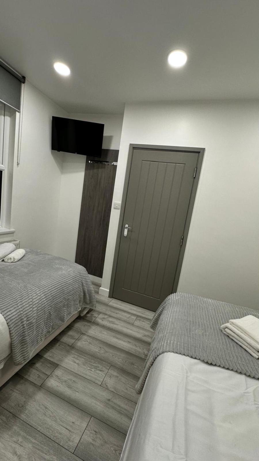 Fully Furbished Entire Flat 3 Leilighet
