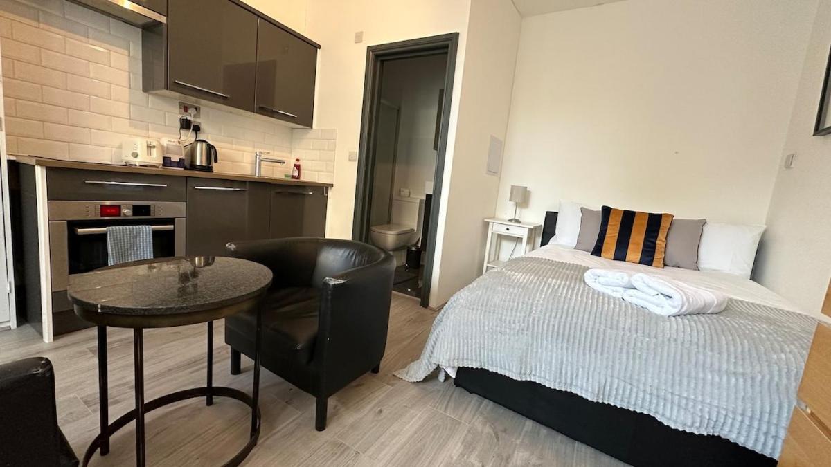 Comfortable West Apartment *