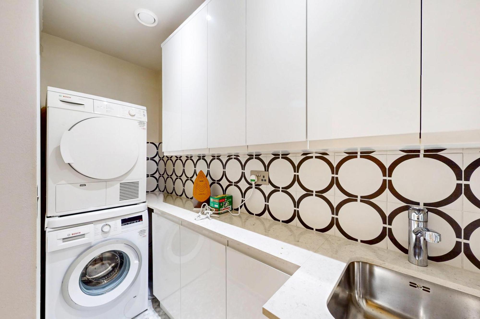 Apartment Chic & Elegant 4bed Apt-10min Walk To River Thames *