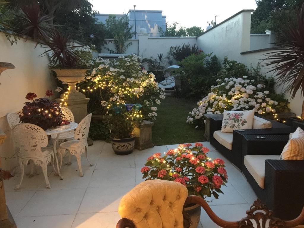 Regency Town House Homestay