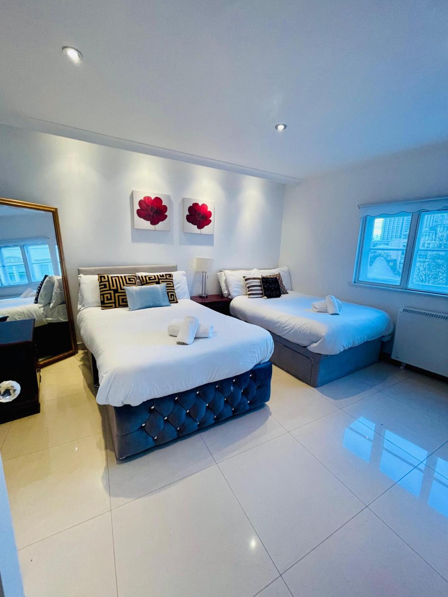 Cozystays St Paul Farringdon London