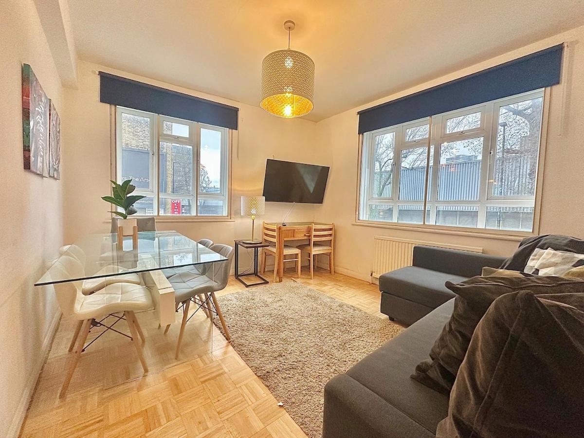 2 Min Walk To Euston Station Apartment *