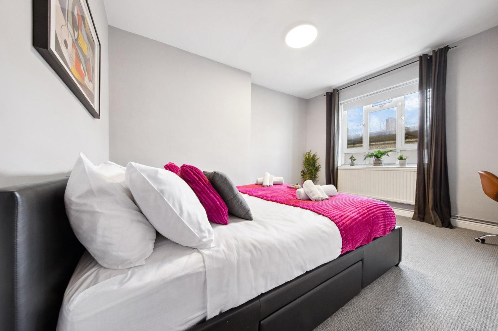 White Retreat - 2 Bedroom Flat Next To Loftus Road Apartment