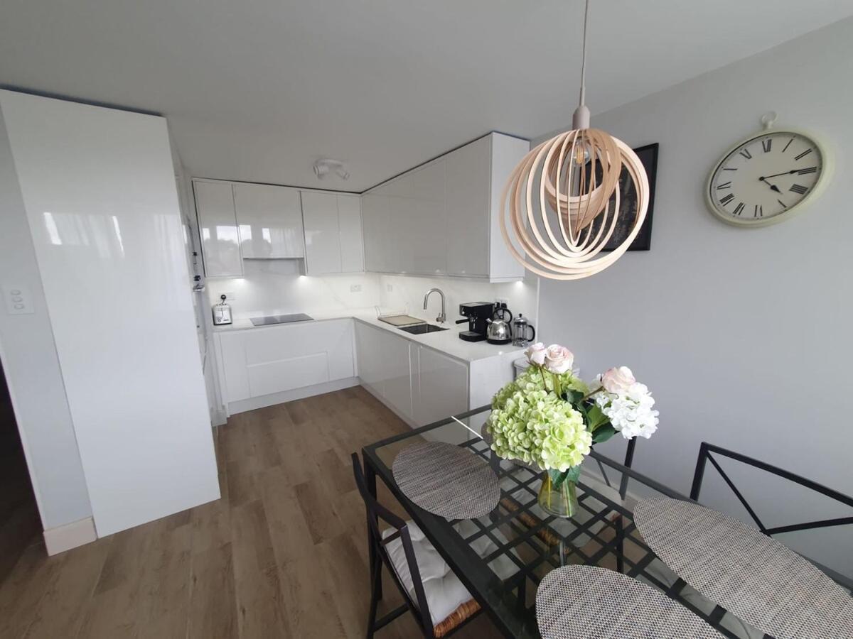Leilighet 4 Bedroom Flat Near Parks&transportation - 7 Ppl London
