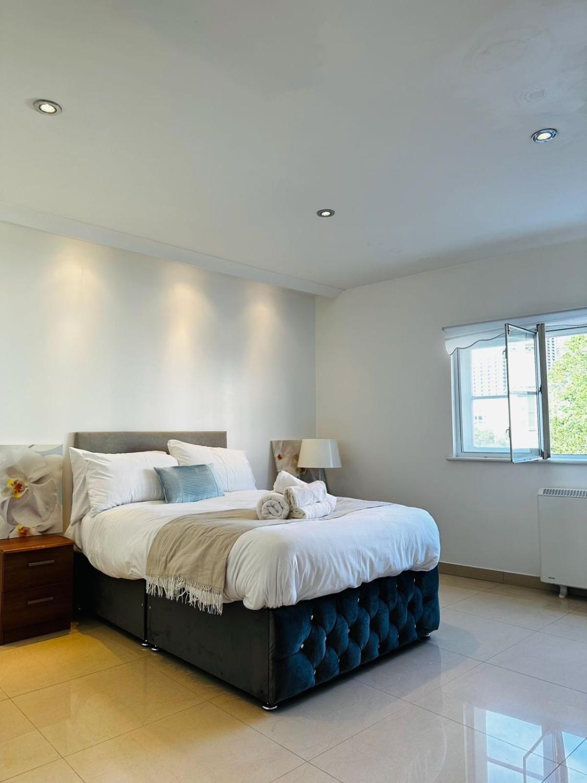 Cozystays St Paul Farringdon Guest house *
