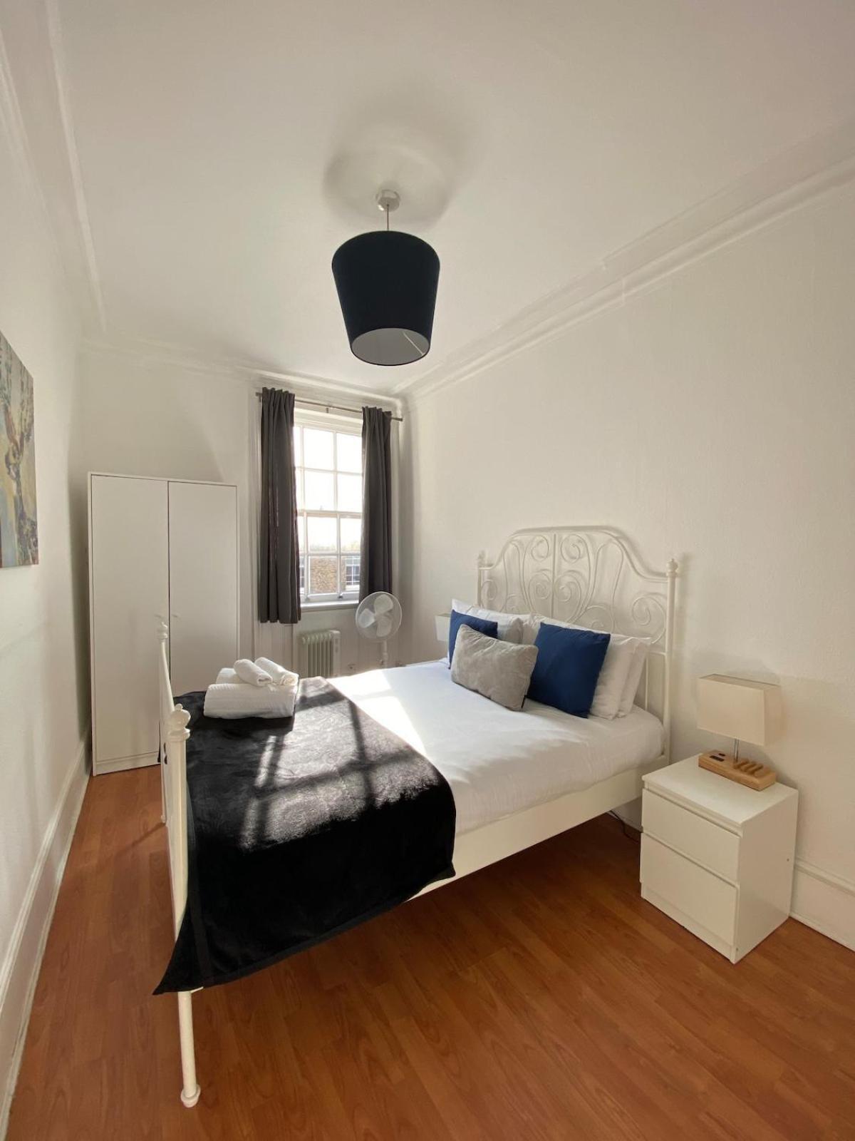 Lovely 2 Bed Flat In Soho! Leilighet