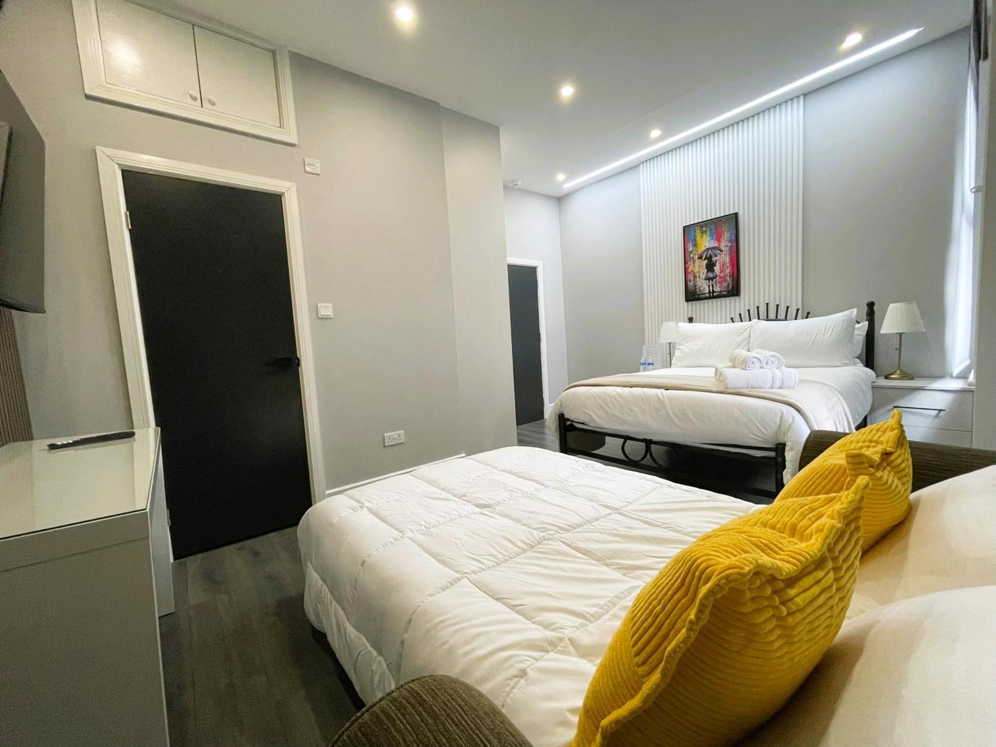 Habitación en casa particular Luxury In Vibrant Area