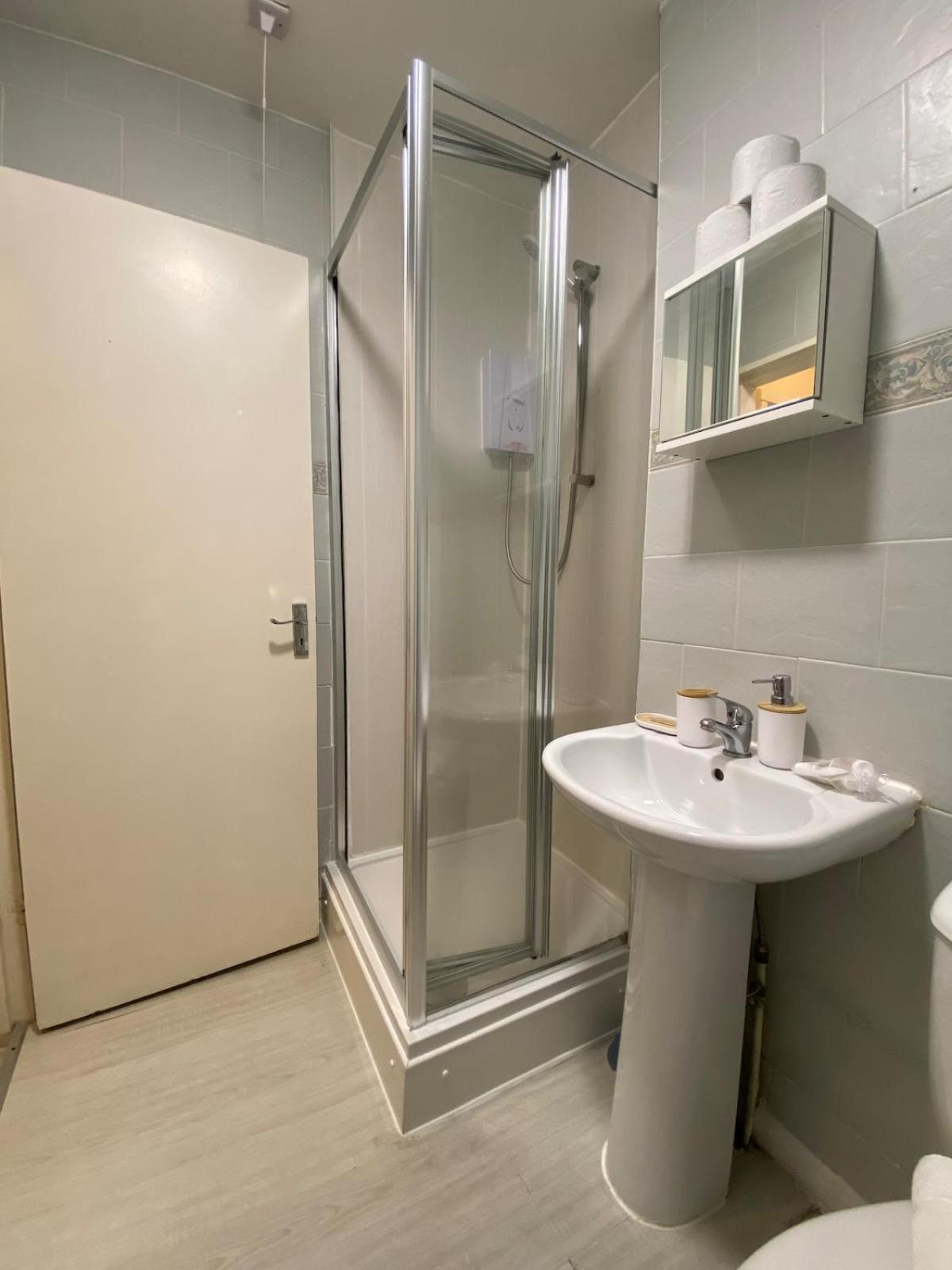 Bright And Compact In The Heart Of Apartment