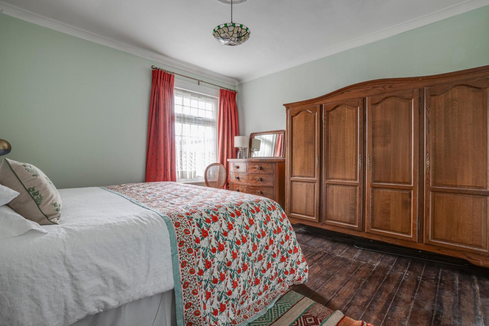 Сasa de vacaciones Classic House & Garden 25mins From Museums