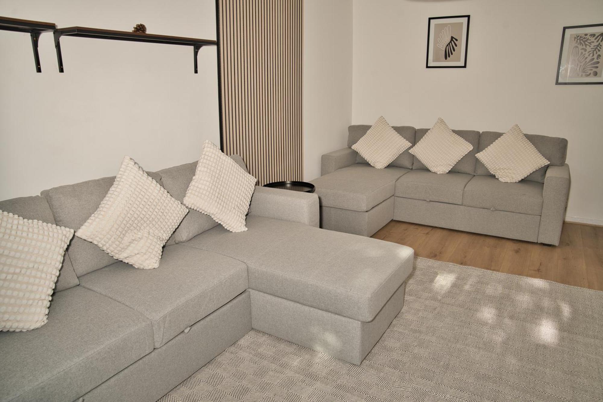 Apartment Stunning 4 Bedroom In Swiss Sleeps 10 *