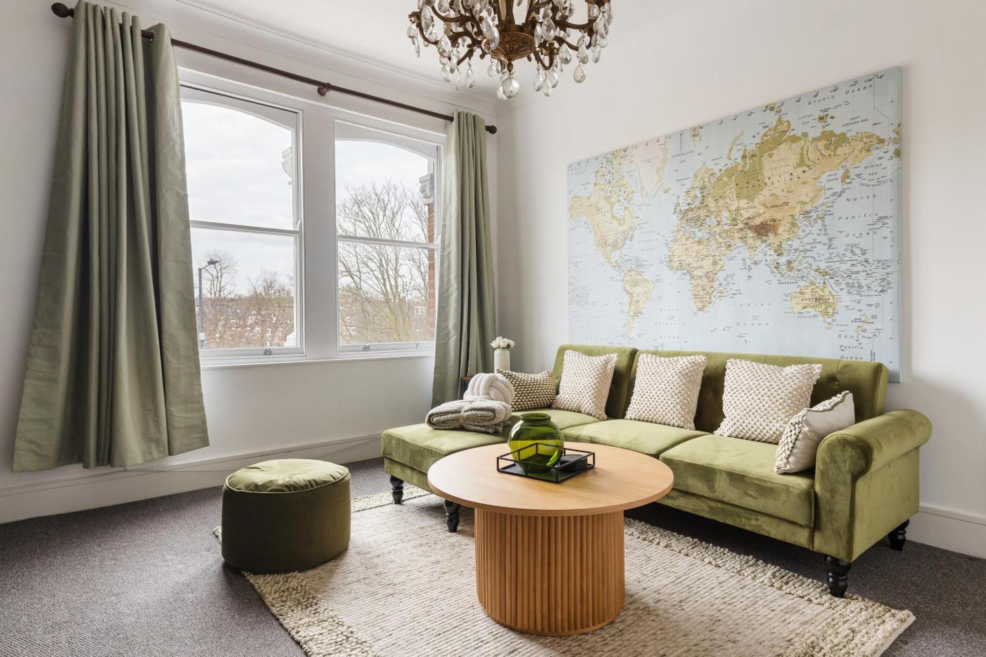 Apartment Modern 3br In London, Huge Terrace & Sleeps 10
