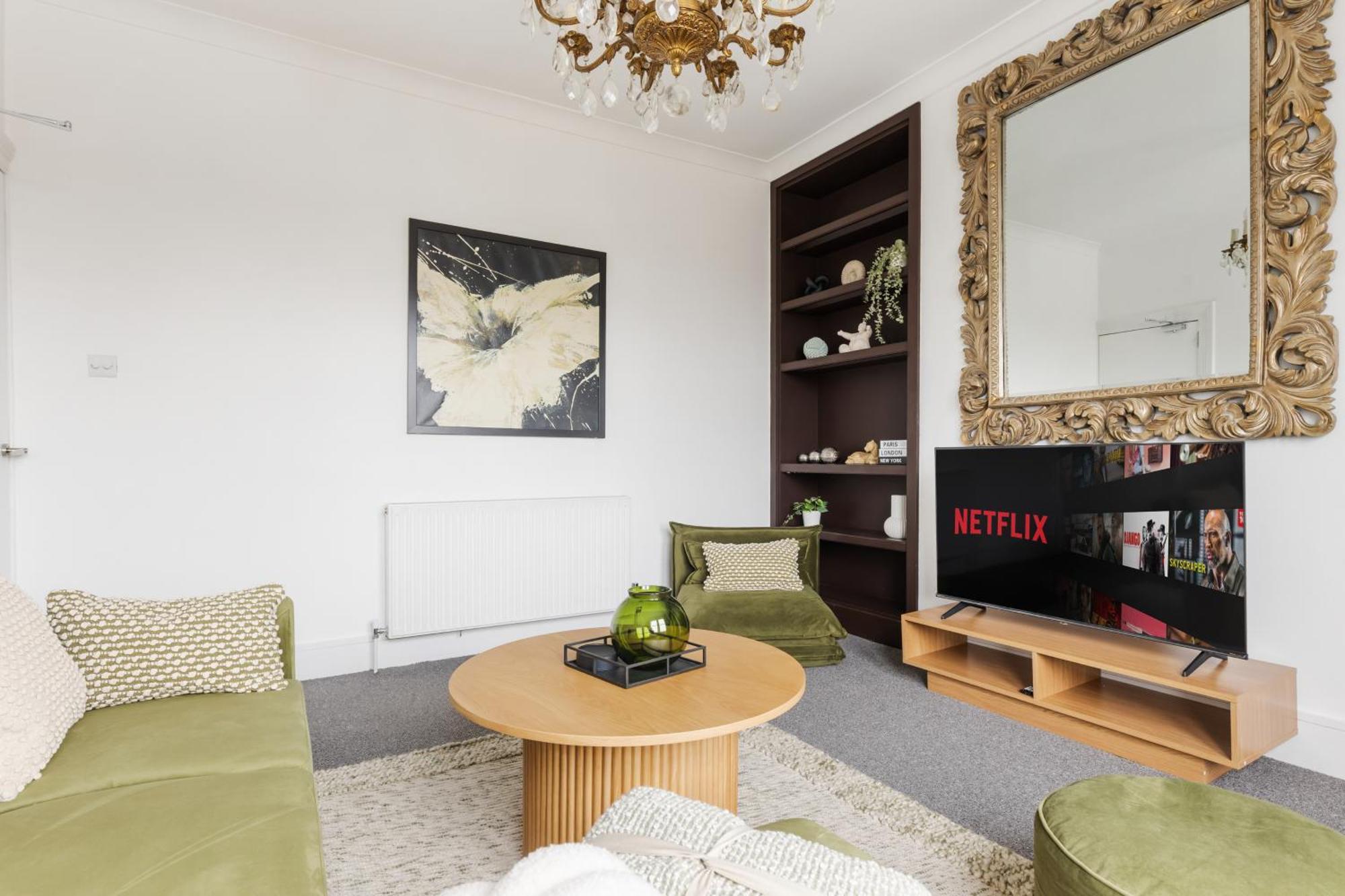 Modern 3br In London, Huge Terrace & Sleeps 10 Apartment *