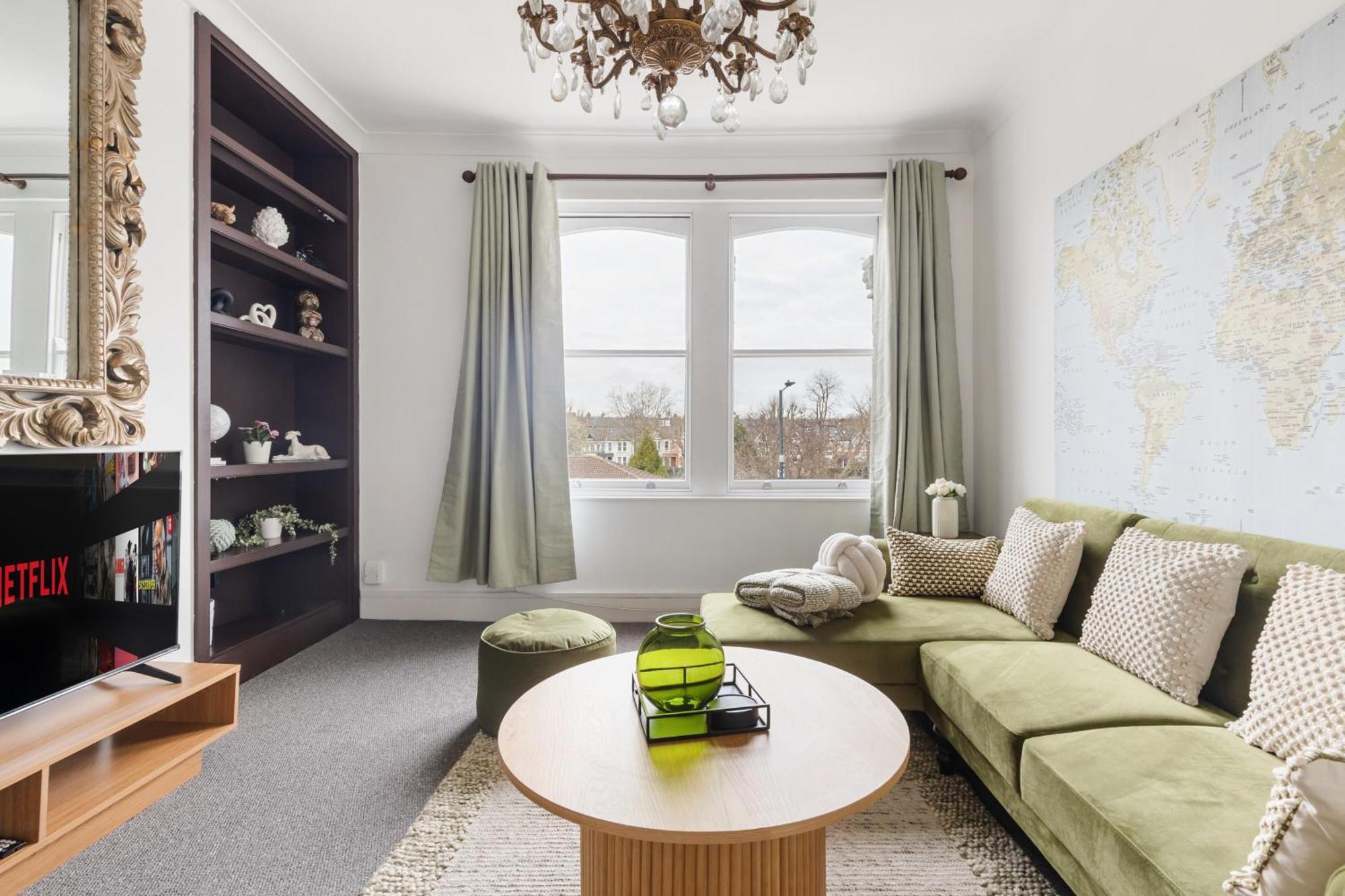 Modern 3br In London, Huge Terrace & Sleeps 10 * London