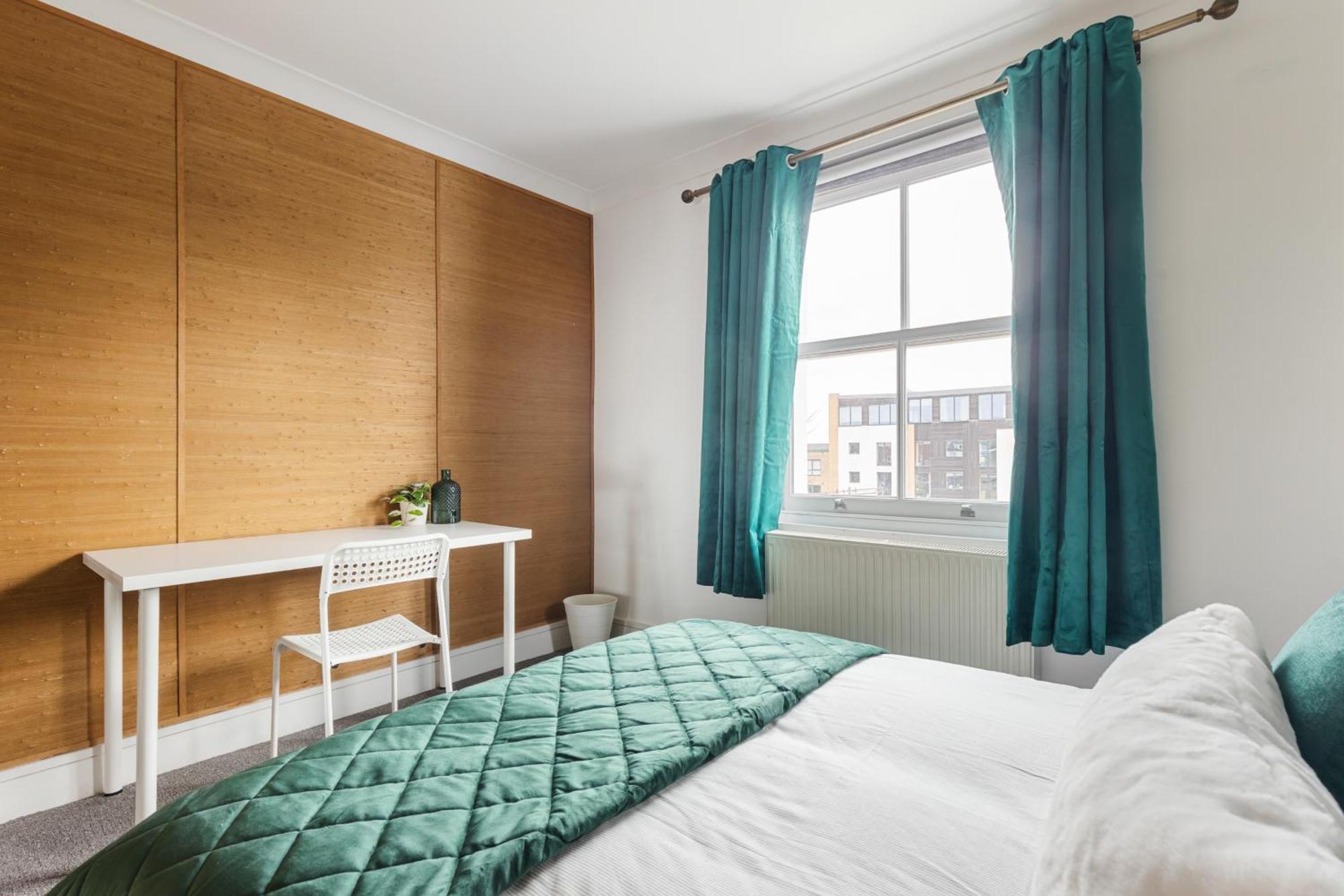 Modern 3br In London, Huge Terrace & Sleeps 10 London