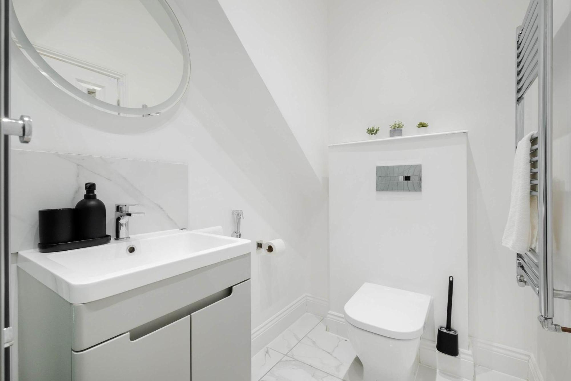 Apartment Luxury 4 Bedroom In *
