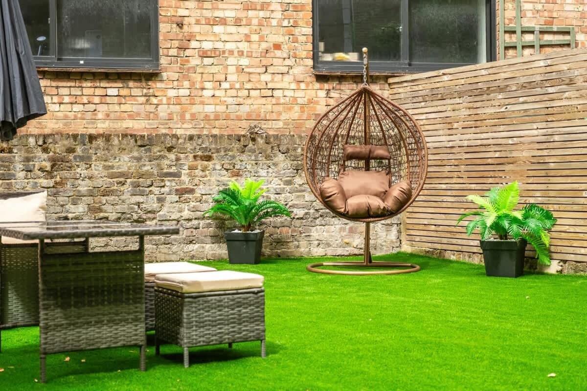 Luxury 4 Bedroom In Apartment