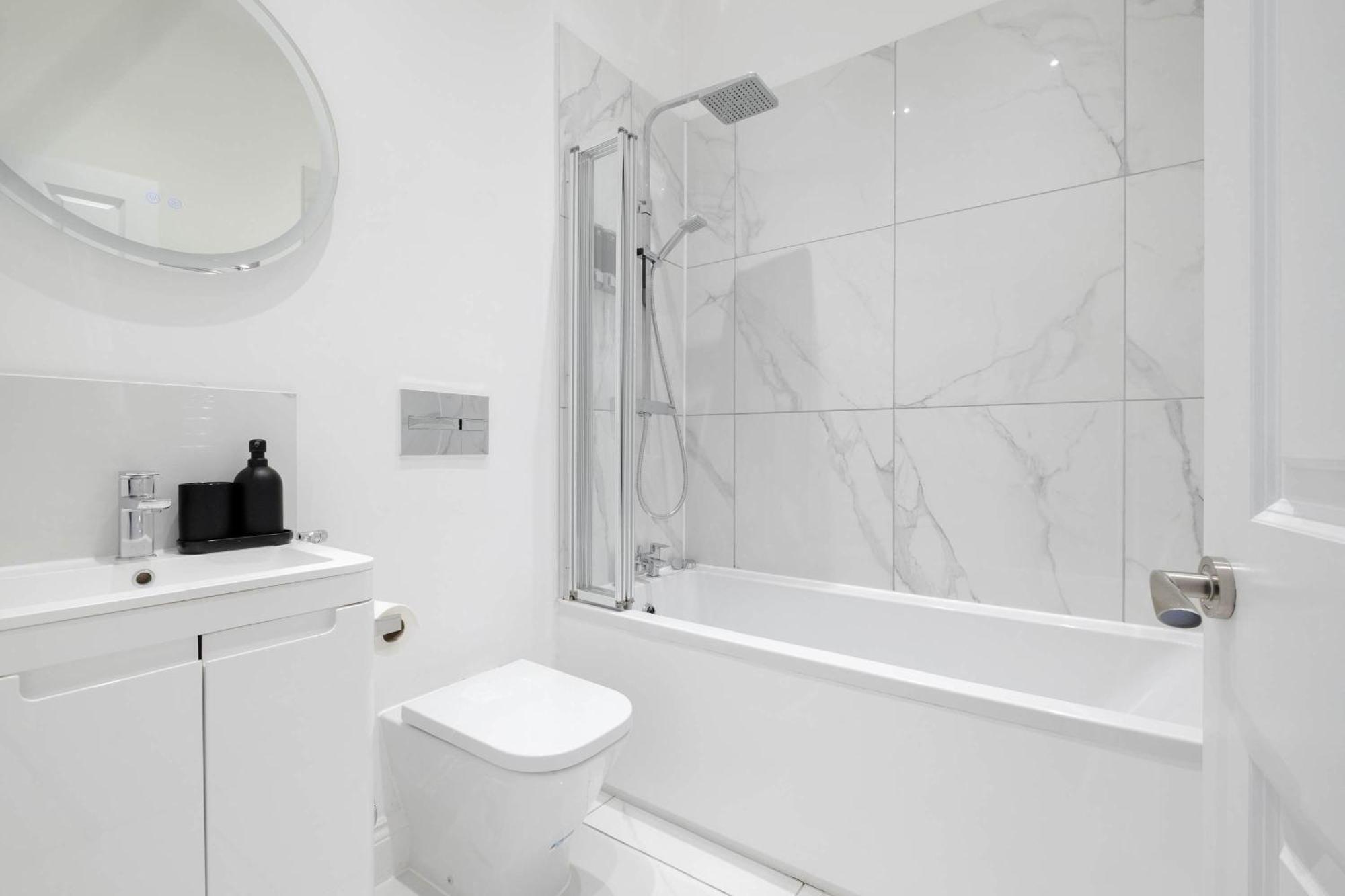 Apartment Luxury 4 Bedroom In