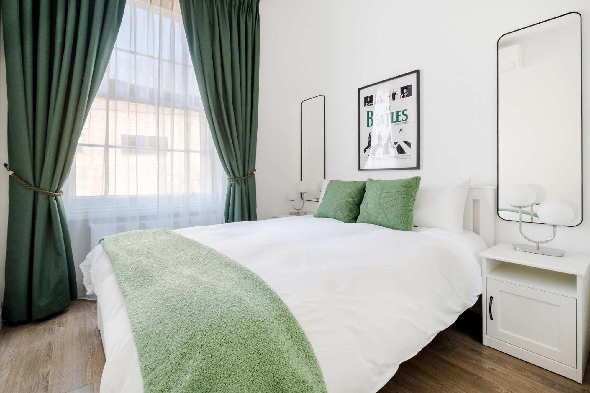 Luxury 4 Bedroom In Apartment London