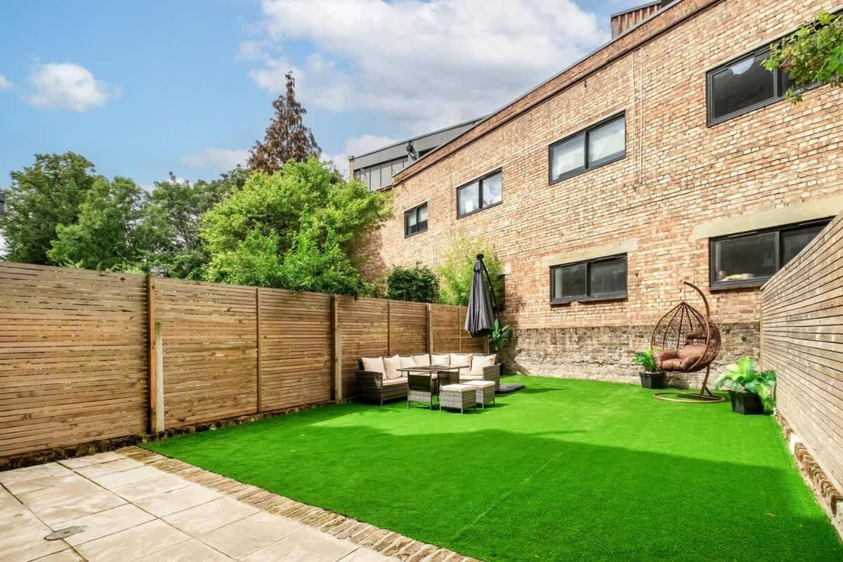 Apartment Luxury 4 Bedroom In *