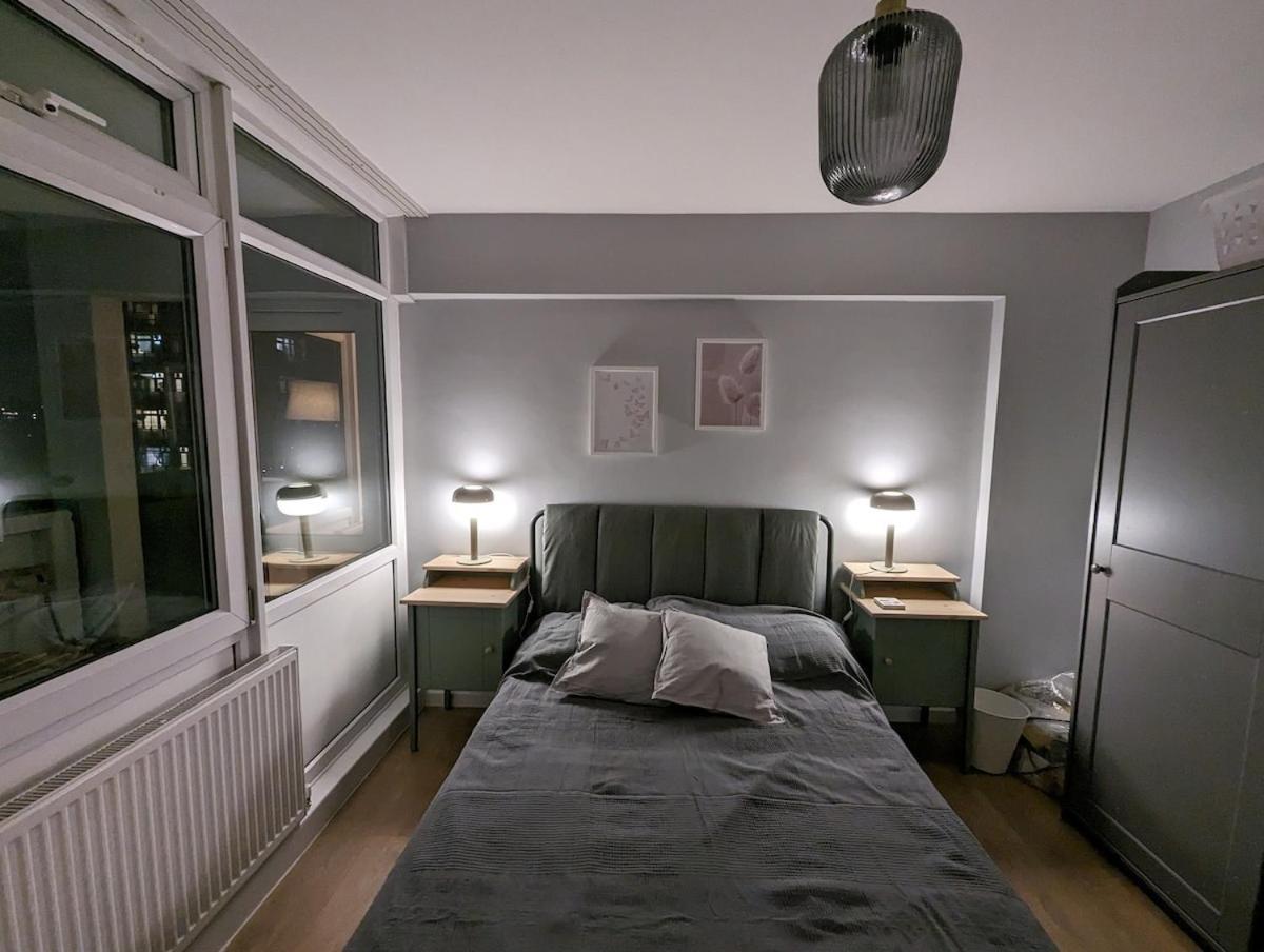 Panoramic View Two-bedroom Flat Apartment *