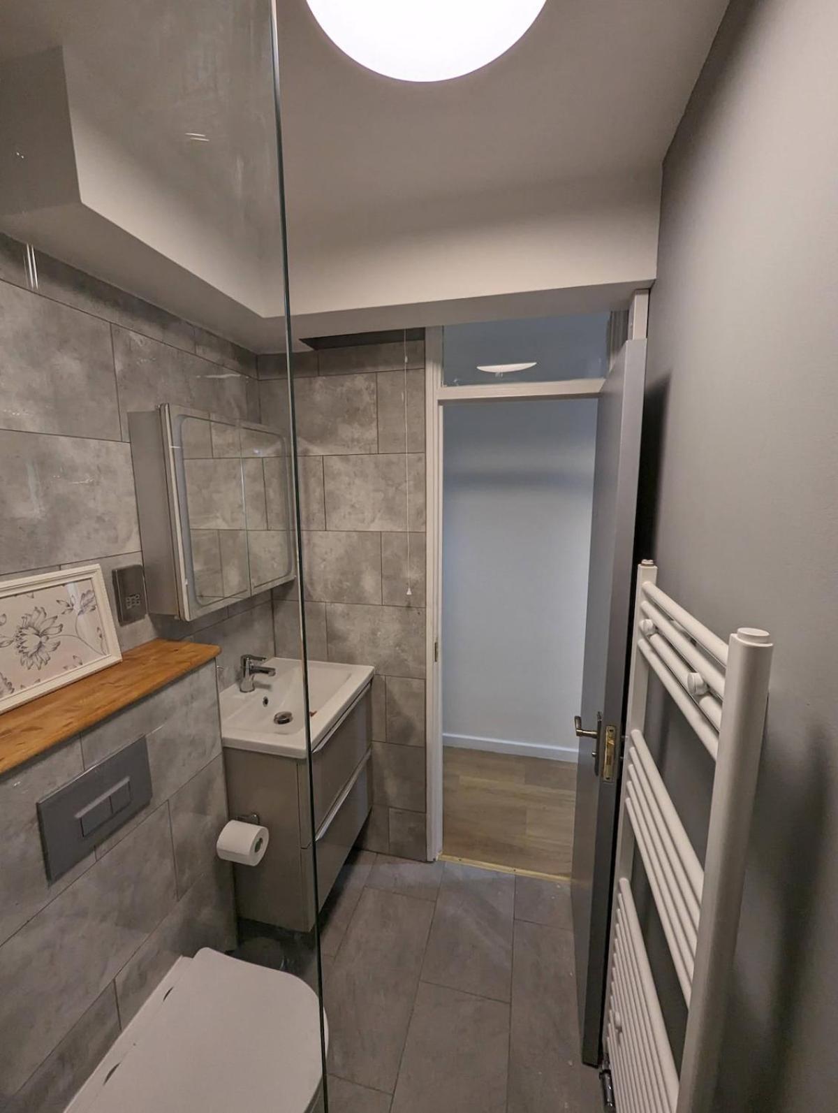 Panoramic View Two-bedroom Flat *