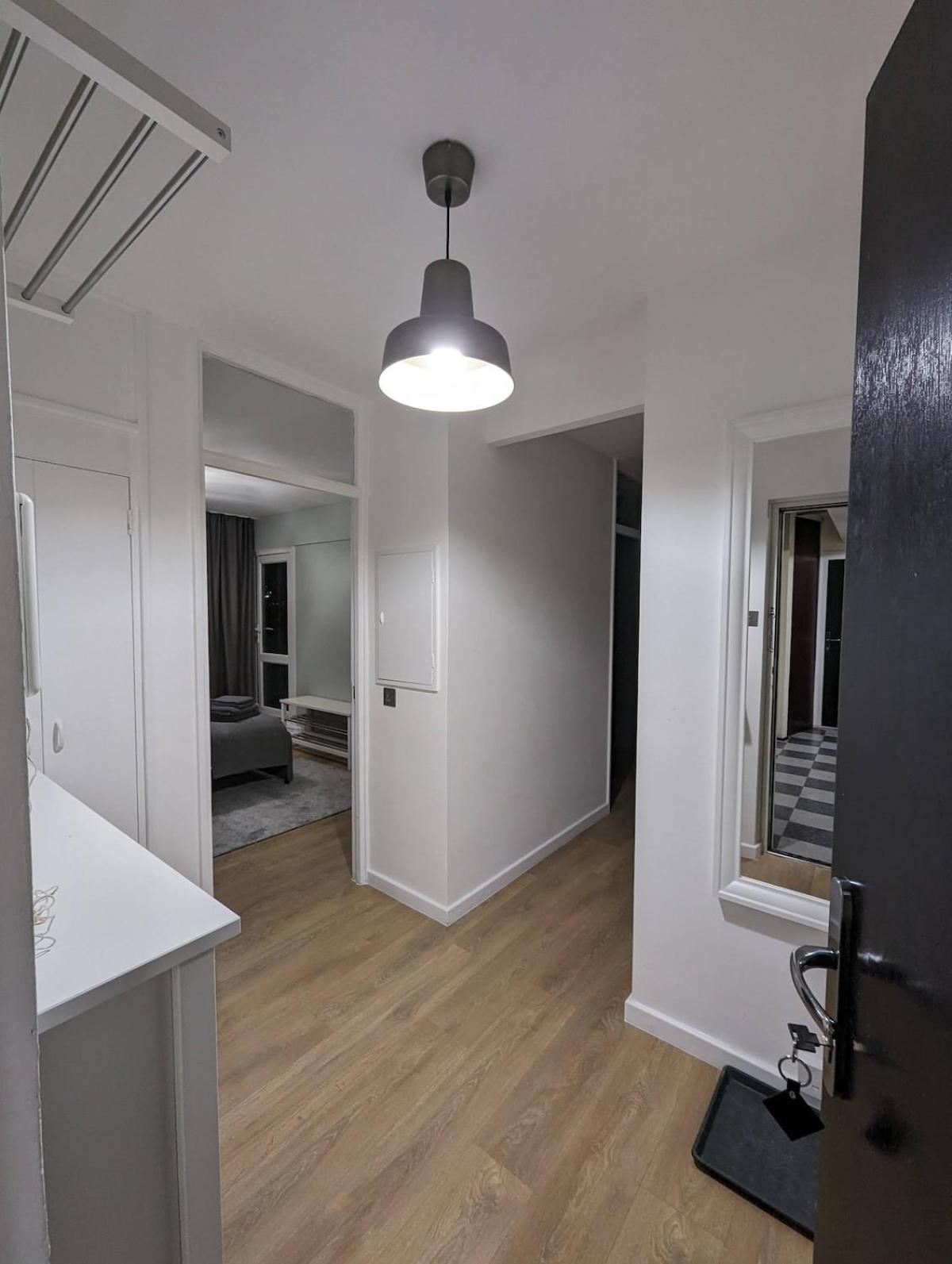 Panoramic View Two-bedroom Flat * London