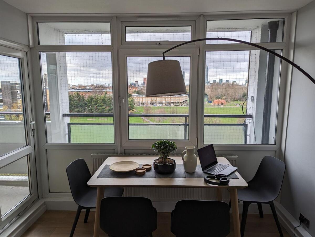 Panoramic View Two-bedroom Flat Londen