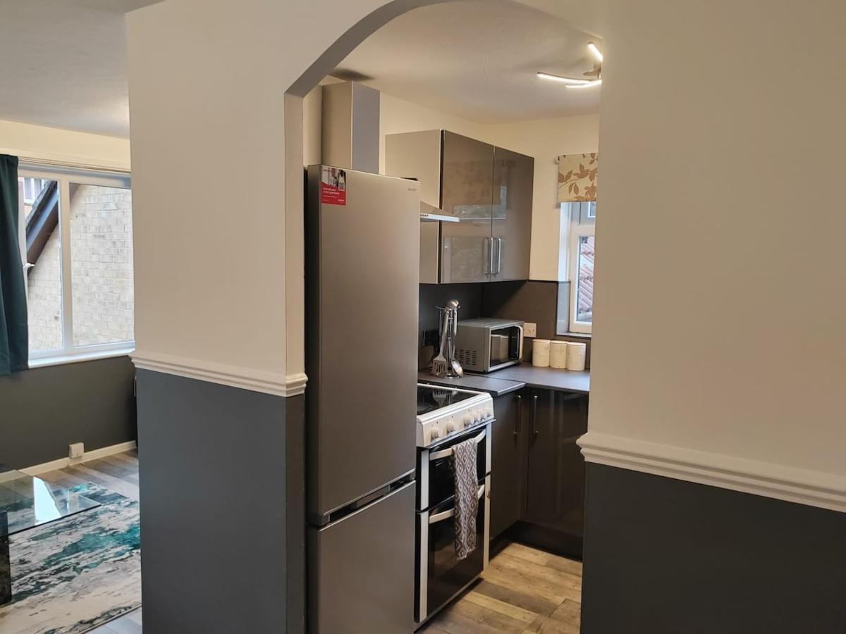 Domasi Flat In New Cross Apartment