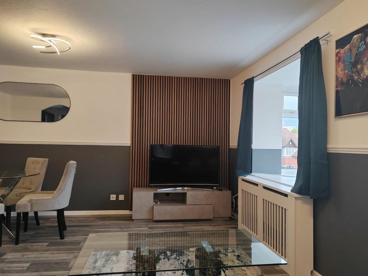 Domasi Flat In New Cross Apartment