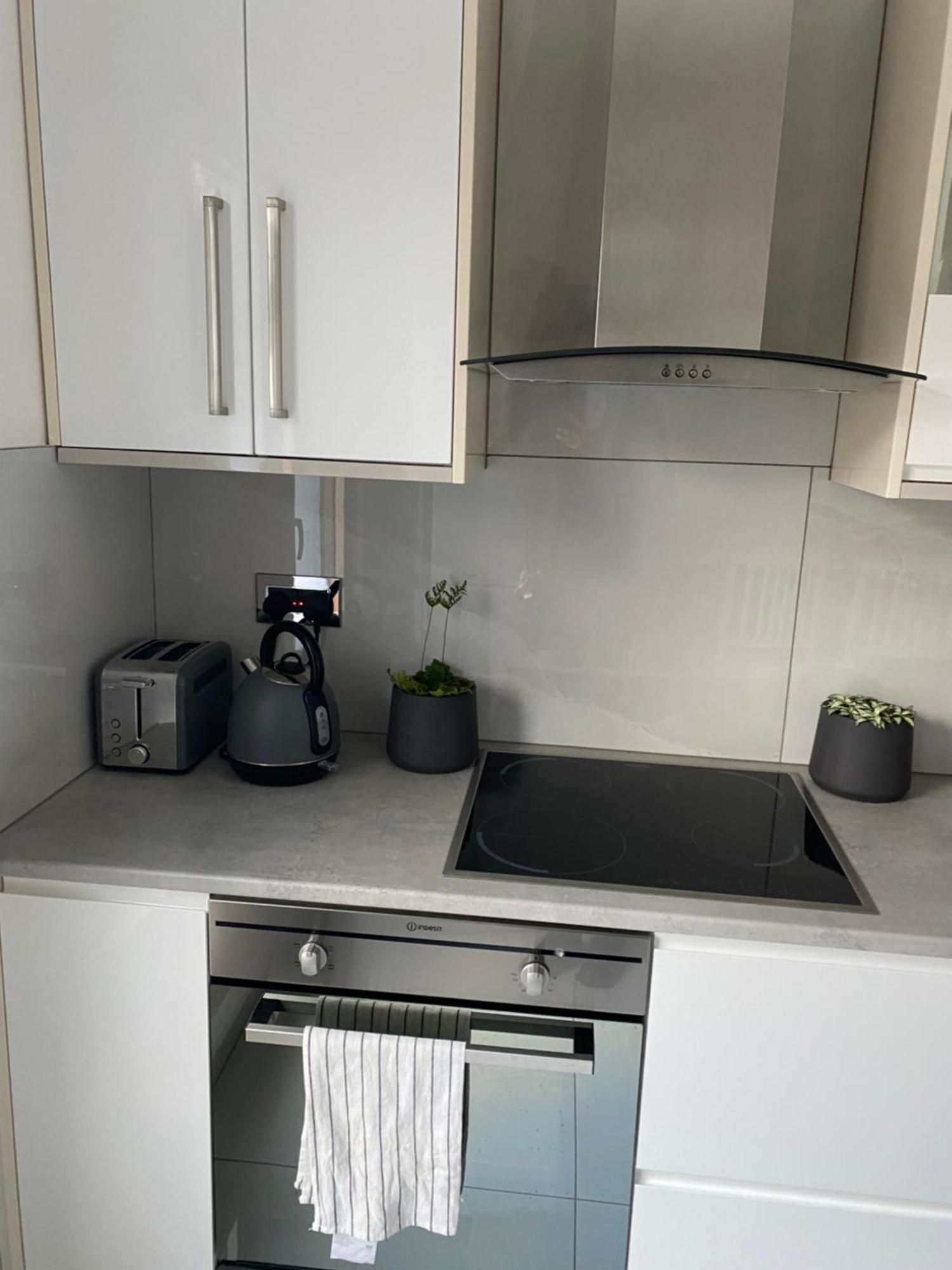 Apartment Lovely Spacious 2 Bed In Shepherds Bush London