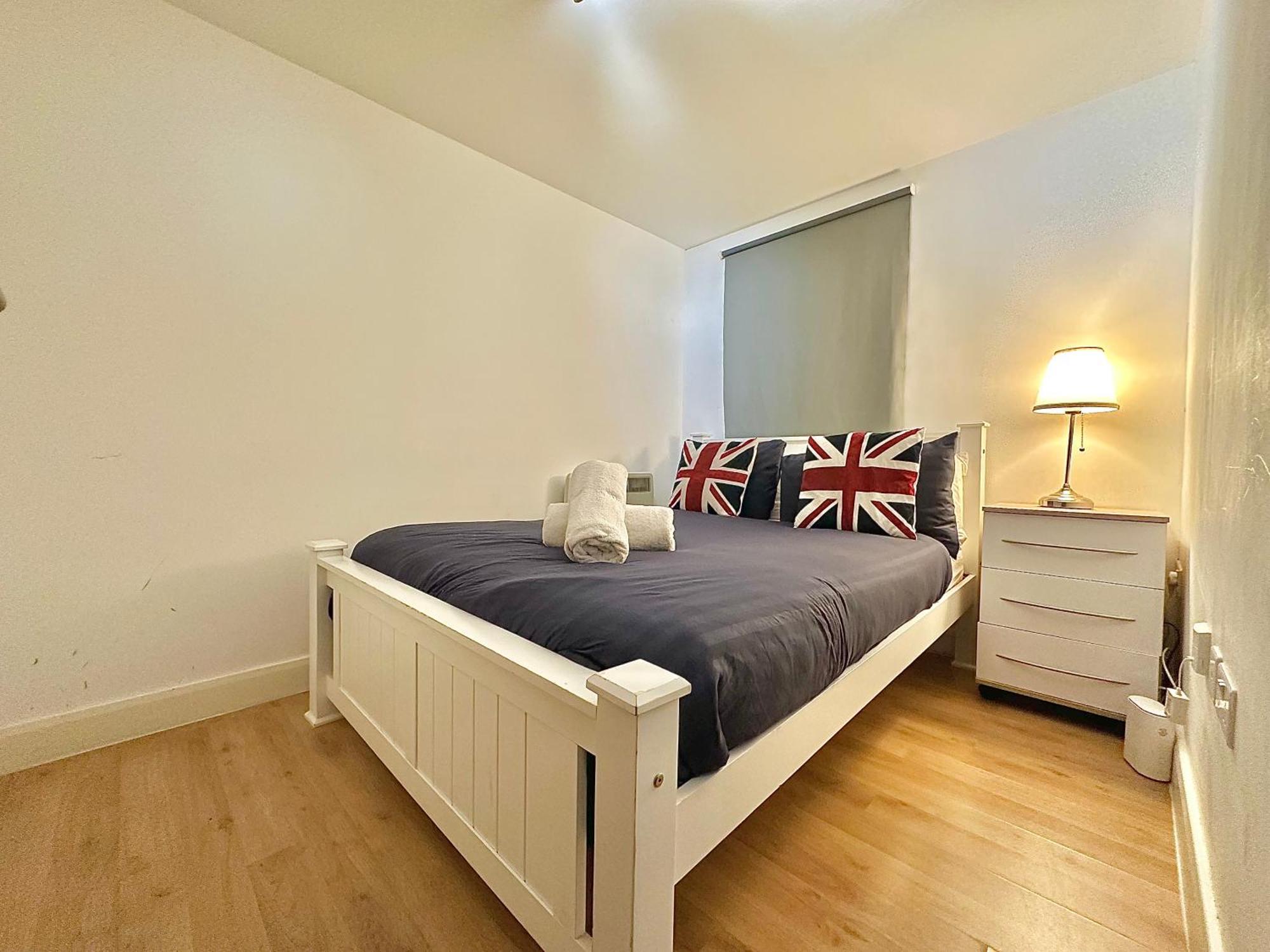 Apartment Large Flat In West London
