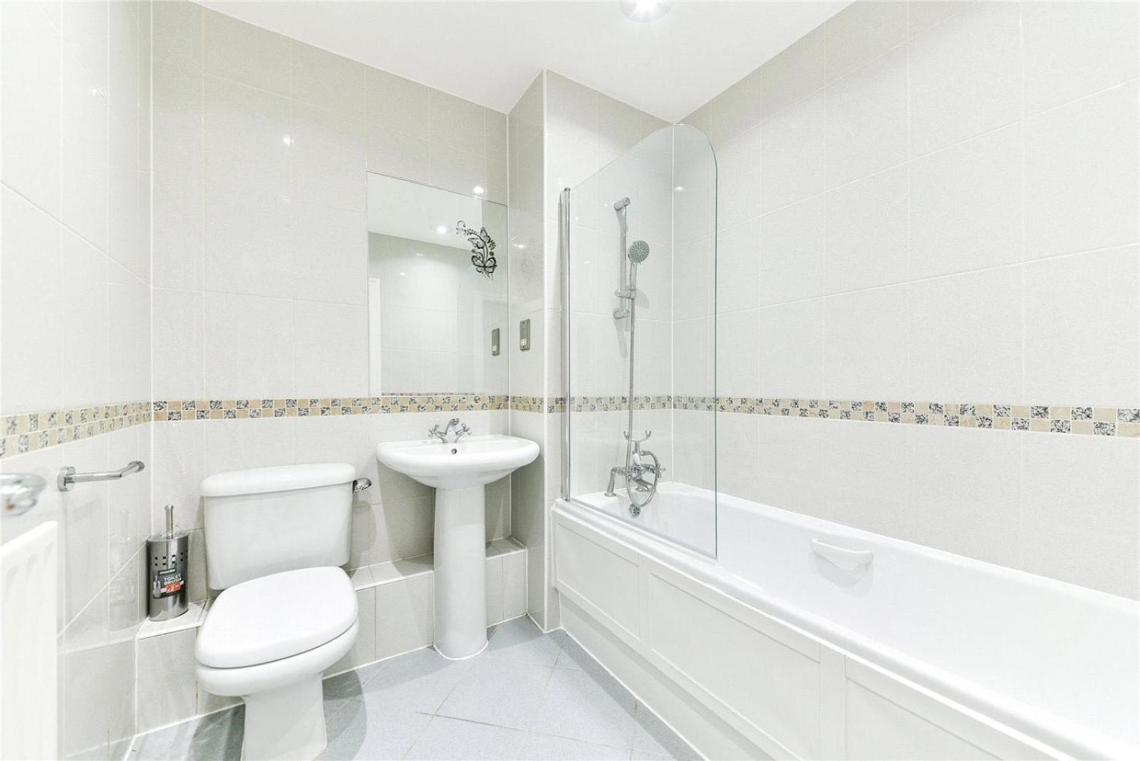 Immaculate 2-bed House In Earls Court W14 * London