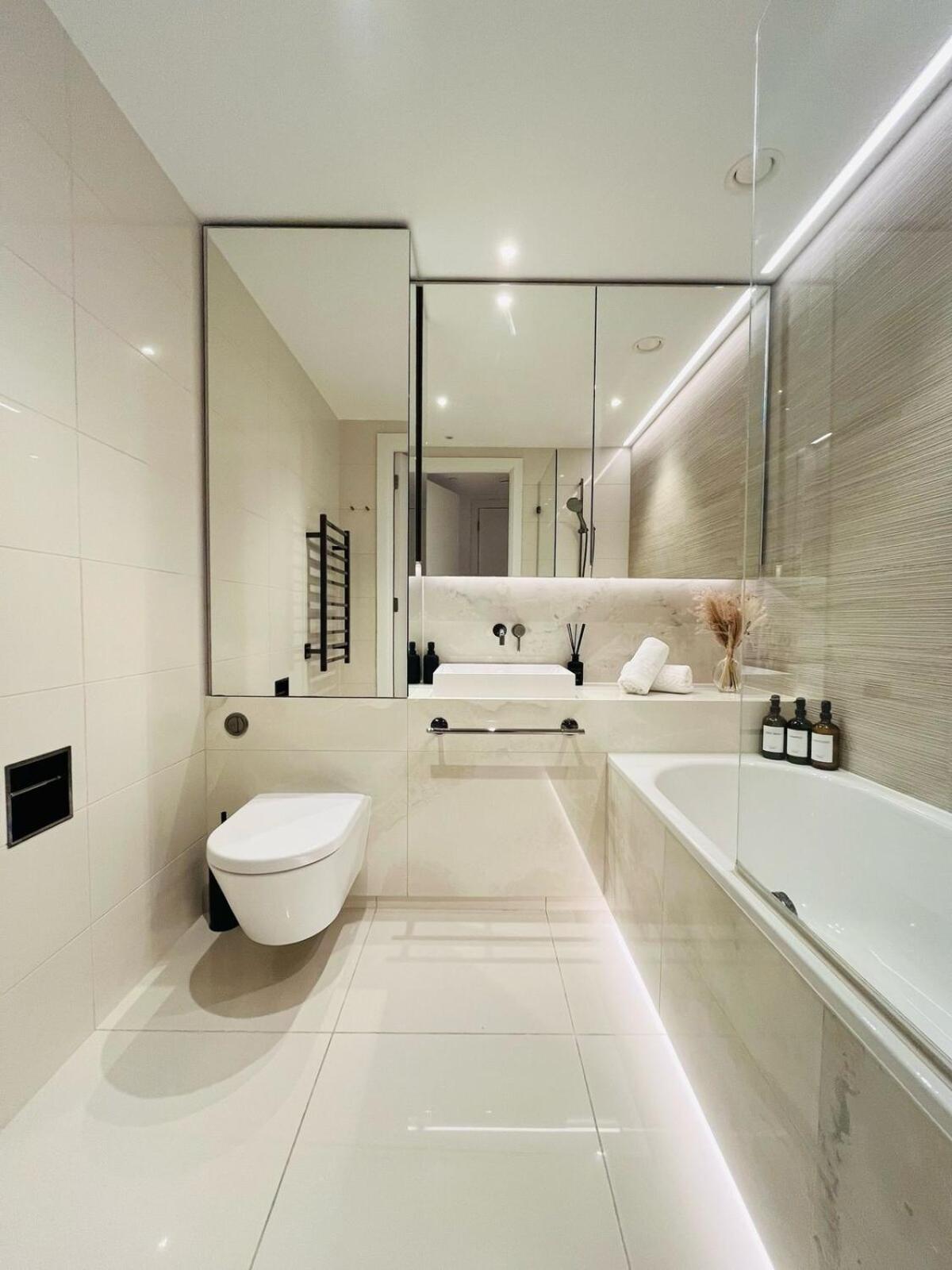 Apartment Stylish White Flat - Steps To Tube Westfield & Portobello London