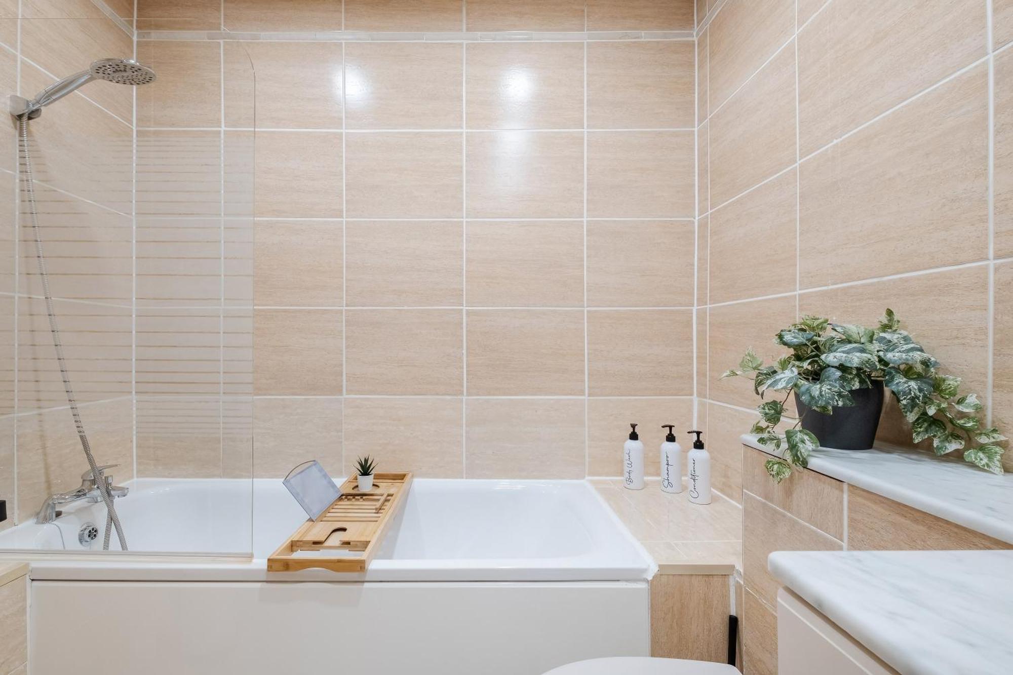 2 Bedroom In Harley Street Holiday home London