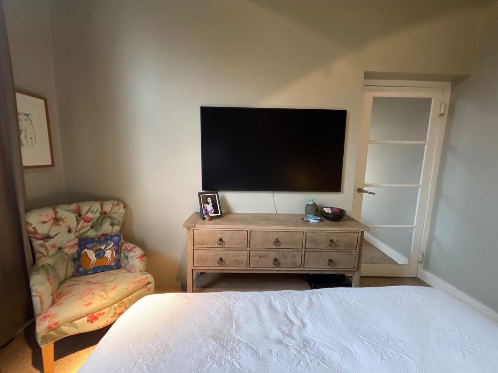 Stunning 2 Bedroom Flat For Families Apartment London