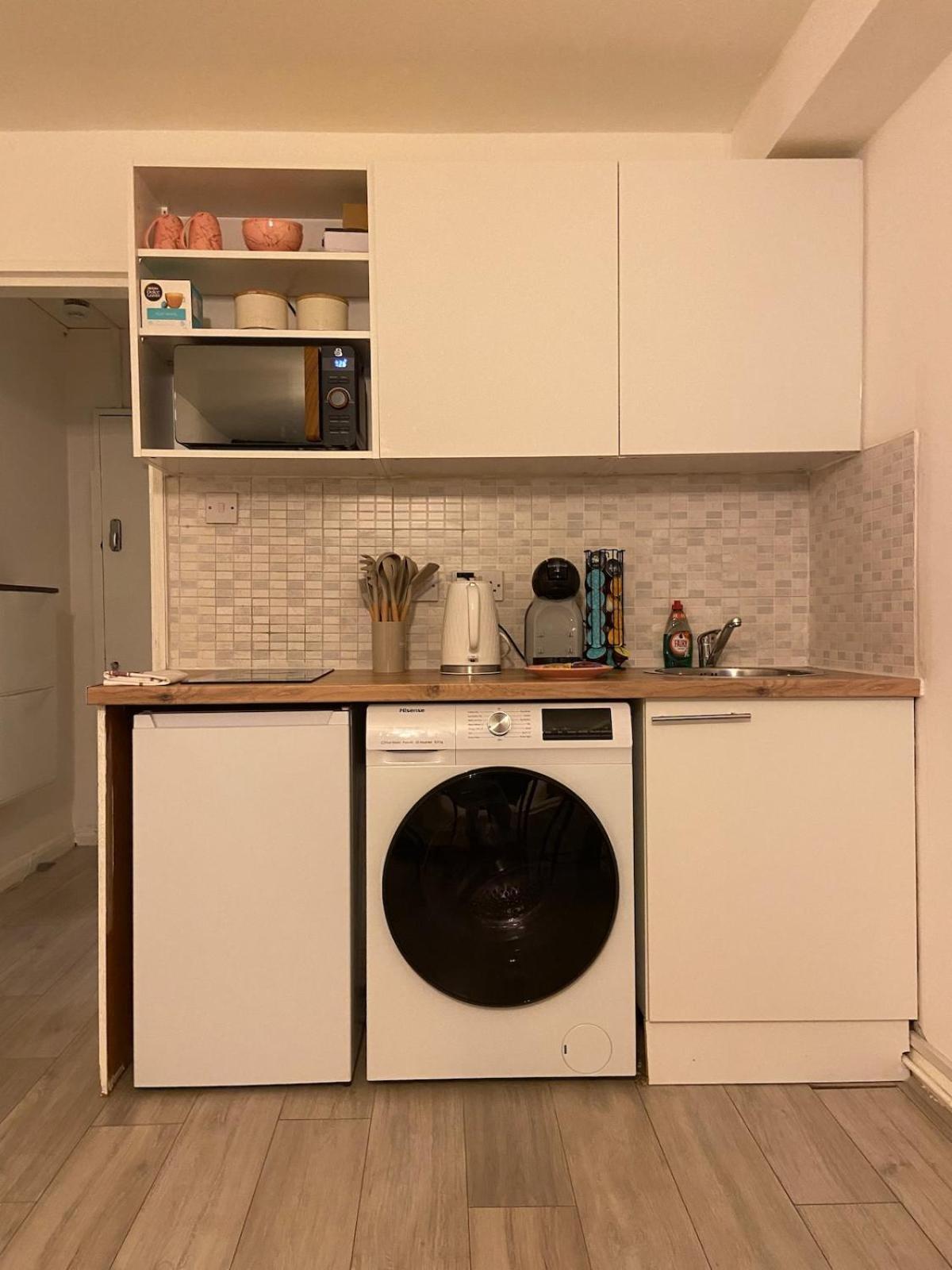 Serviced Apartment