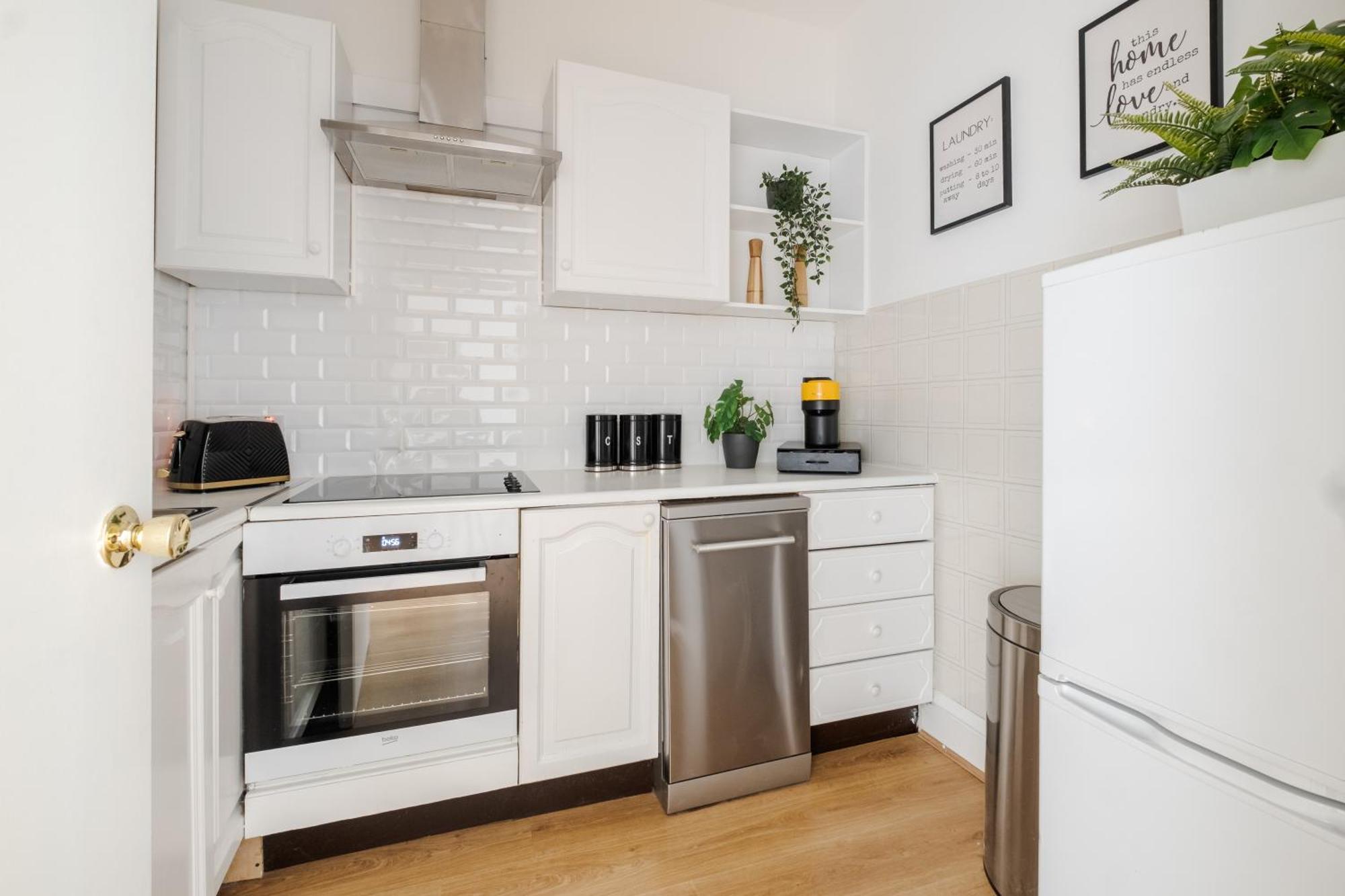 2 Bedroom In Harley Street * London