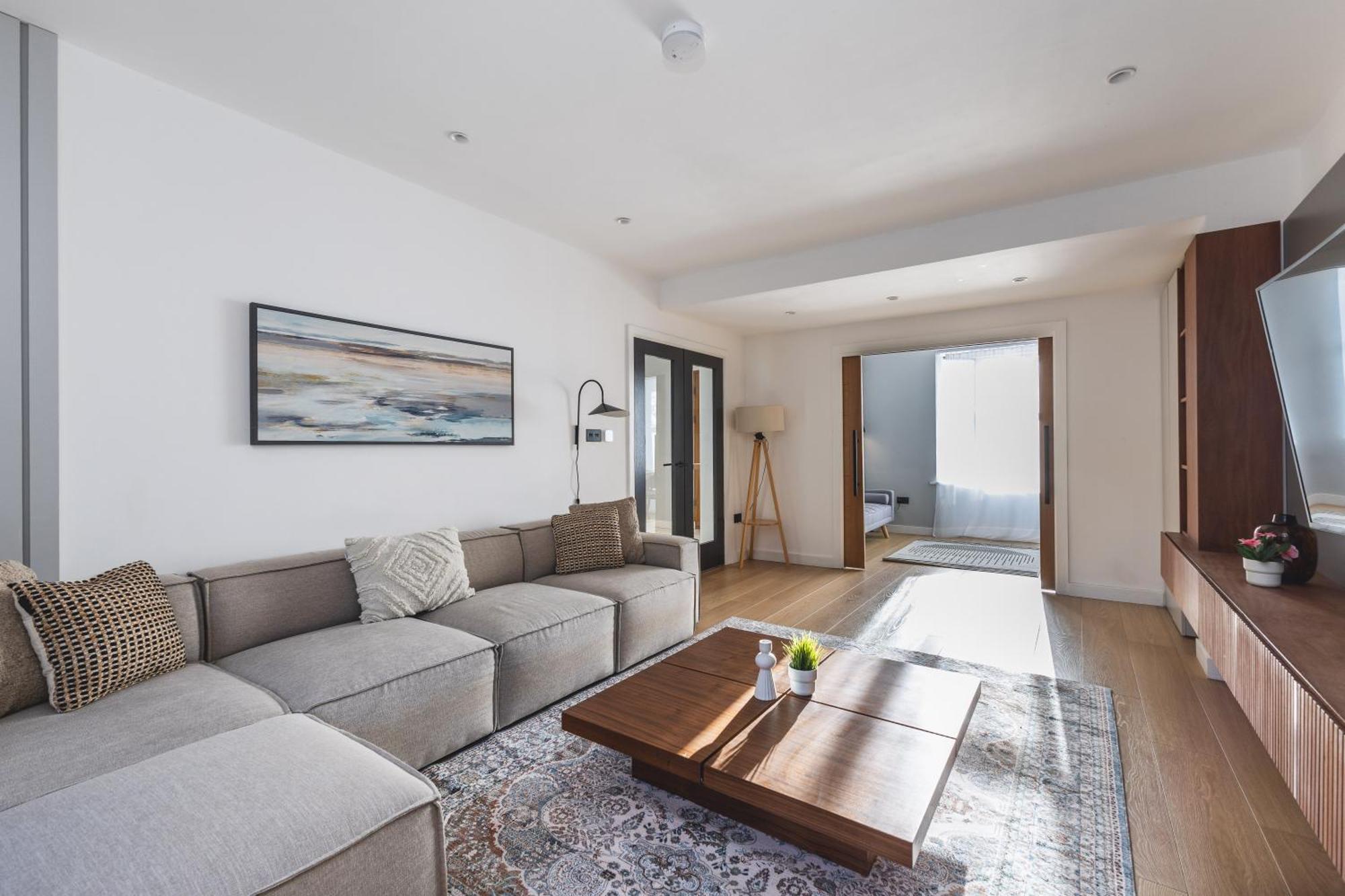 Upscale House In Acton East London