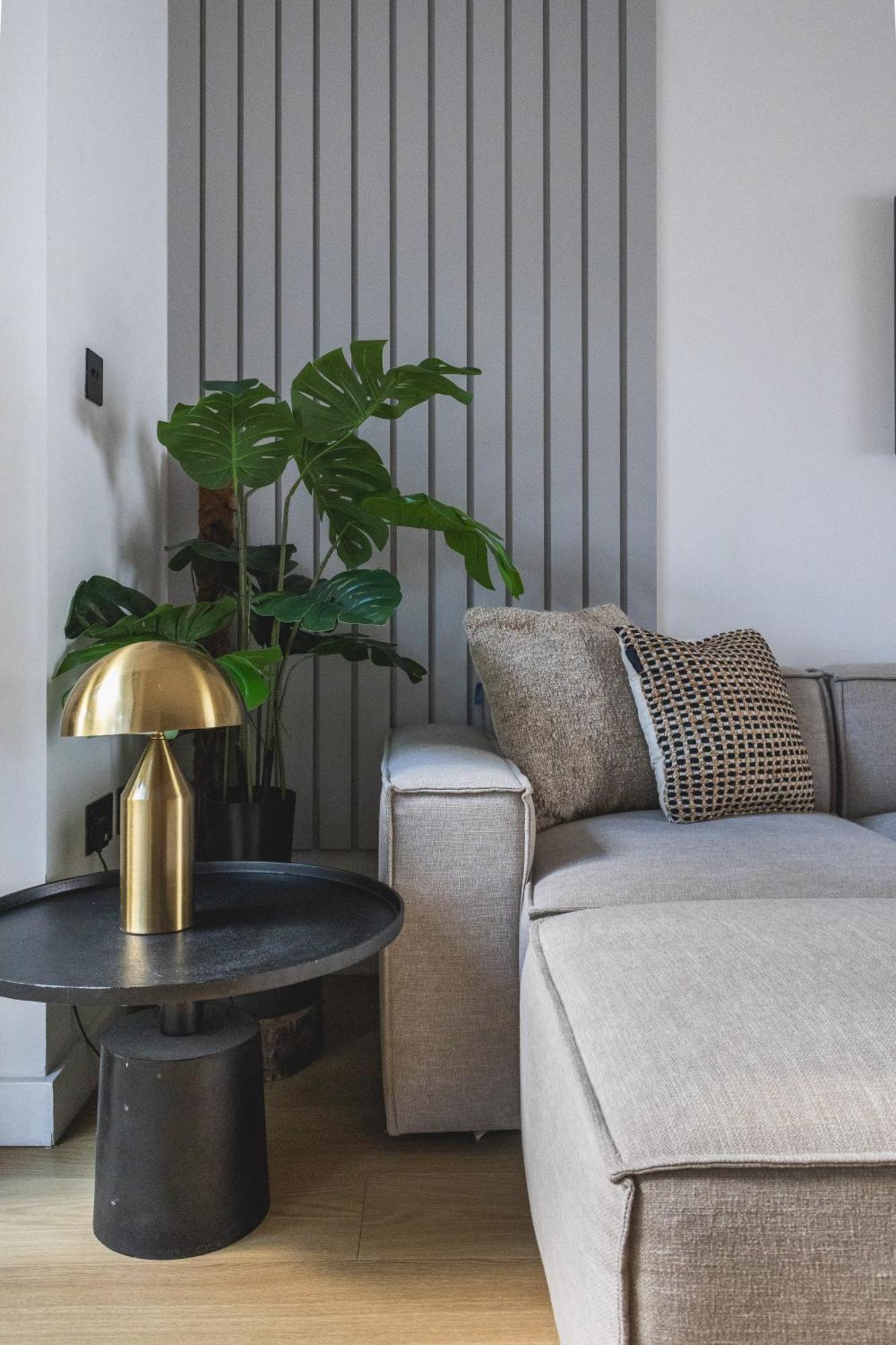 Upscale House In Acton East *