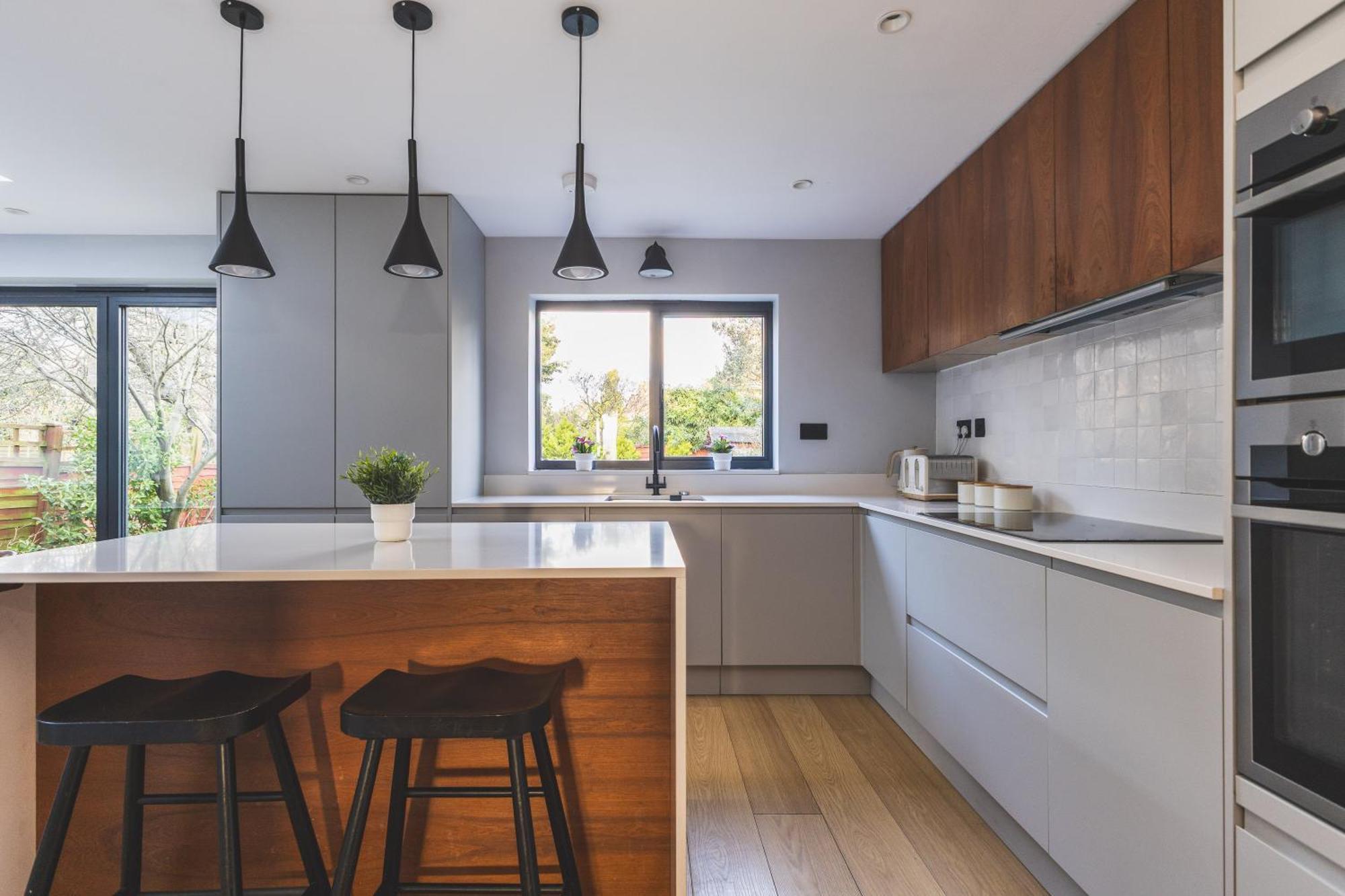Upscale House In Acton East Apartment London