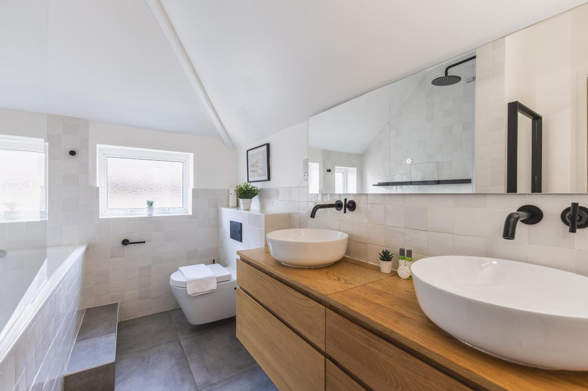 Upscale House In Acton East London