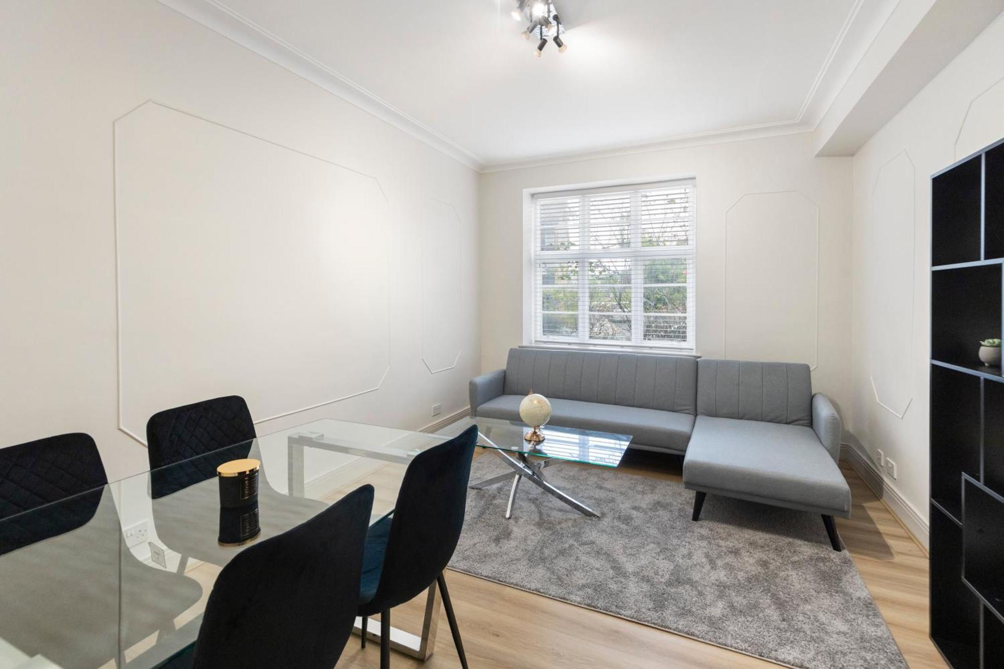Cozy And Spacious Full Size Flat * London