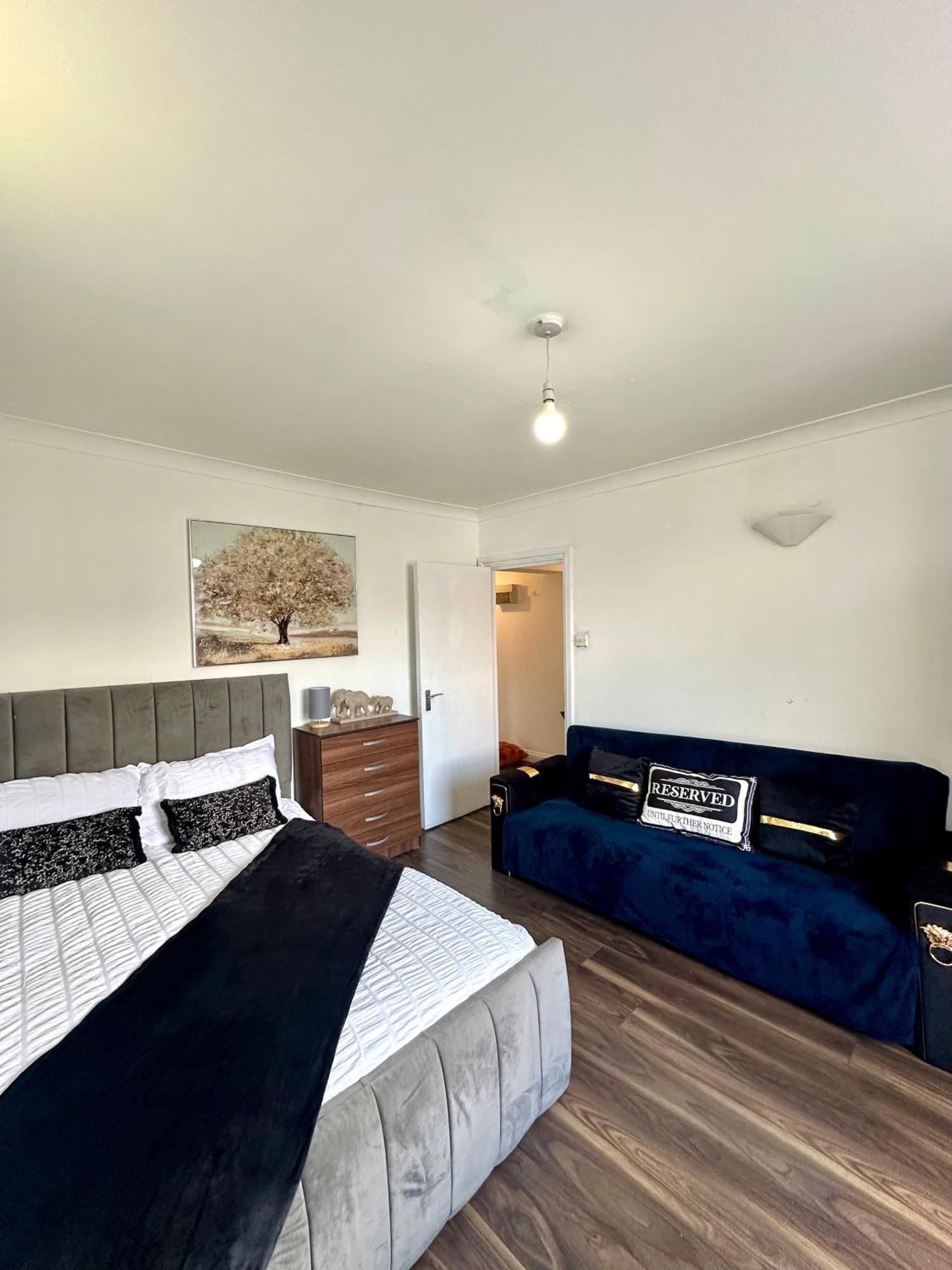 Spacious 4- Bedroom Flat! Kings Cross, St Pancras * London