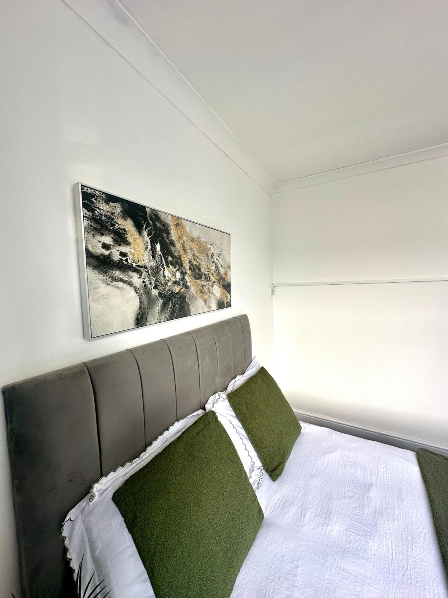 Spacious 4- Bedroom Flat! Kings Cross, St Pancras London