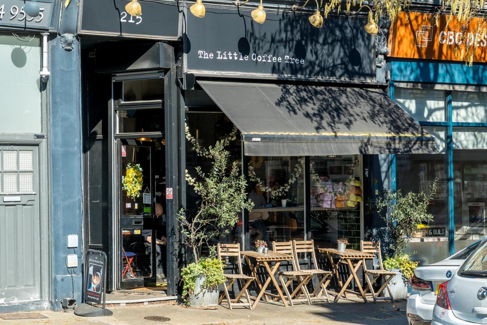 Niru Experience Stylish Garden Getaway London