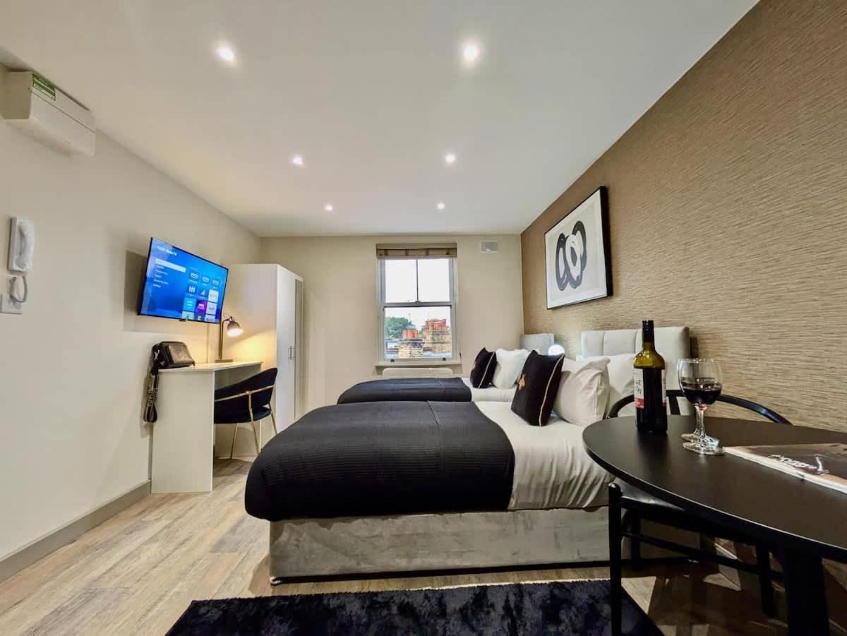 King-smart Tv-full Kitchen-5mins To Transport-desk Apartment *