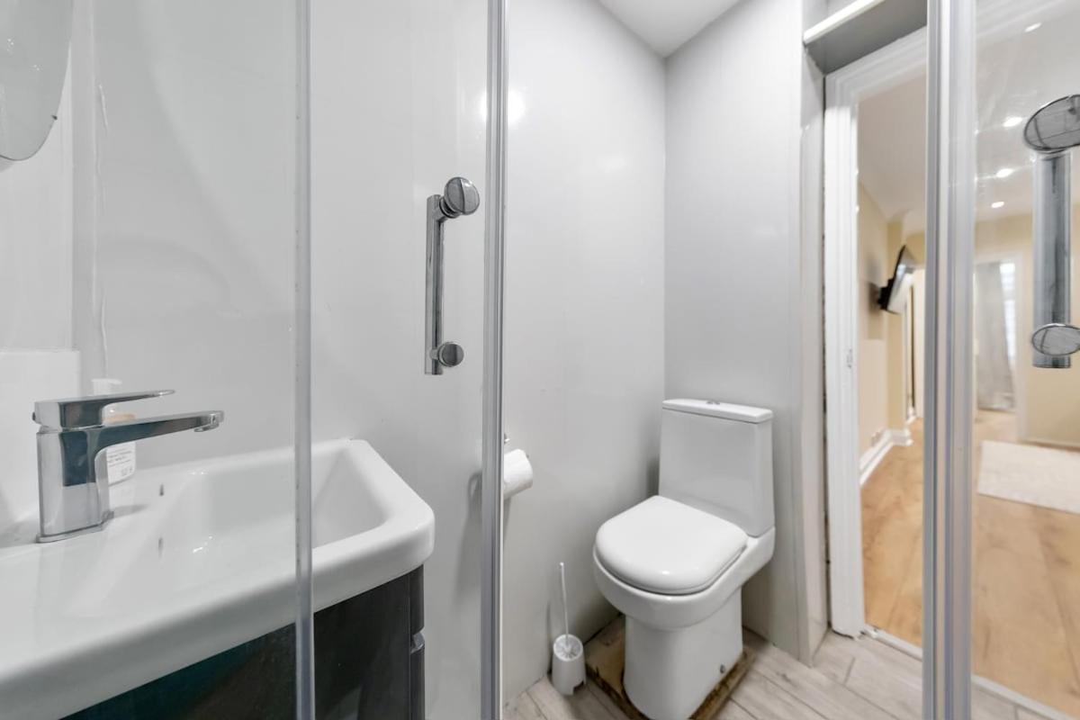 Cosy One Bedroom - Bridge * London