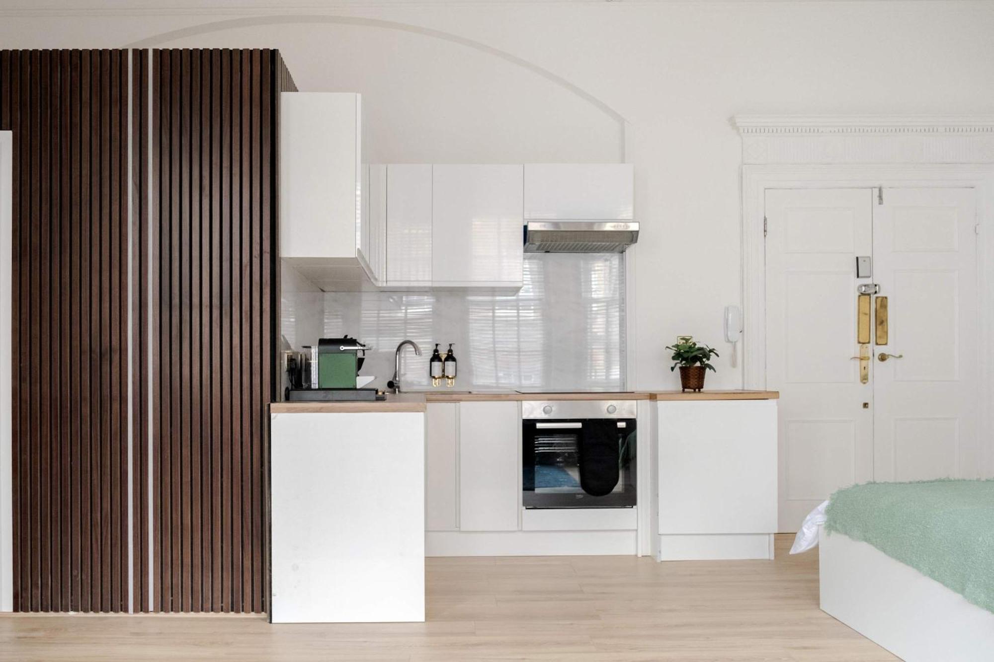 Elegant Mayfair Apartment *