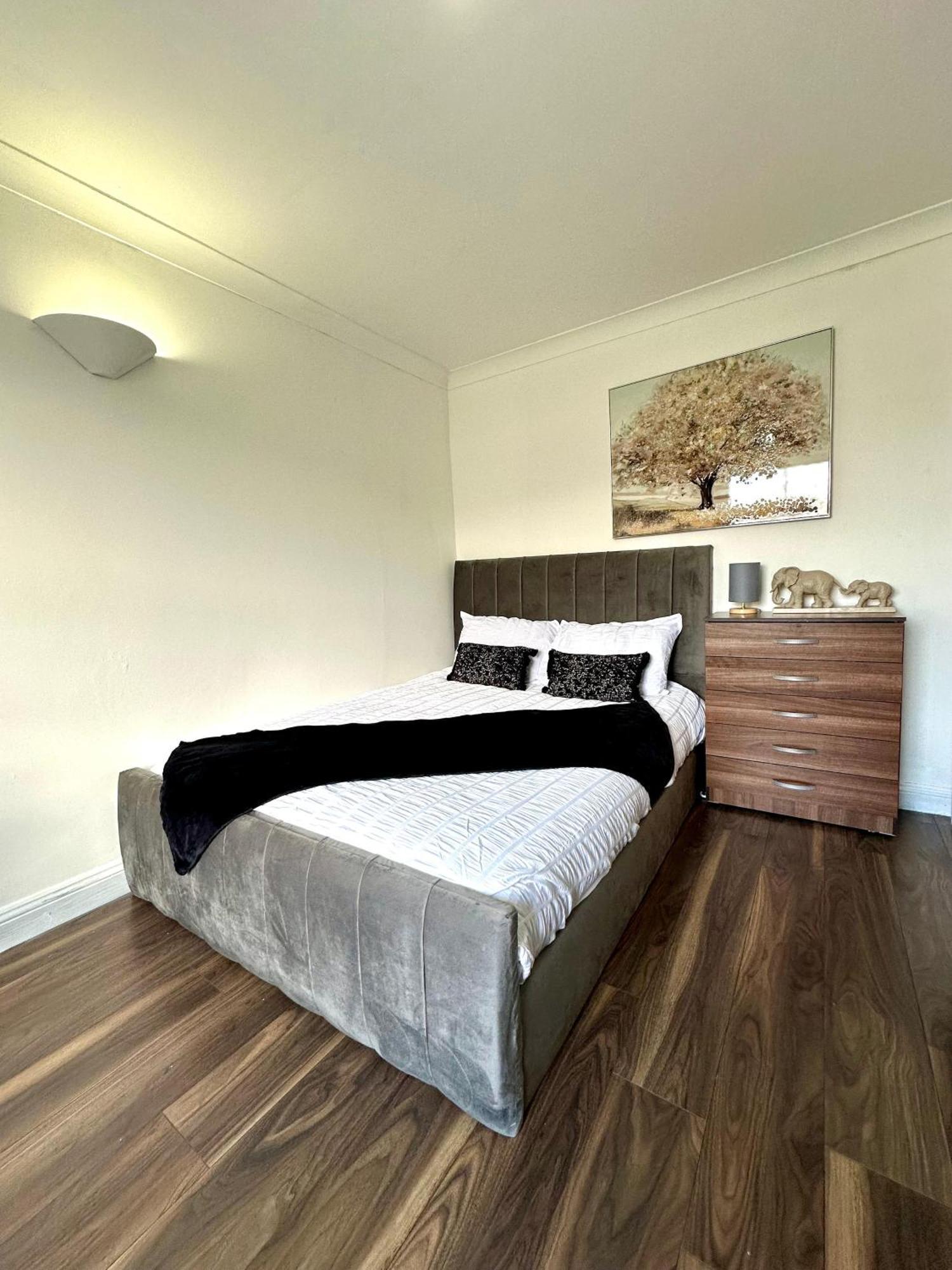 Apartment Stunning 4 Bedroom Flat In Kingscross, St Pancras!