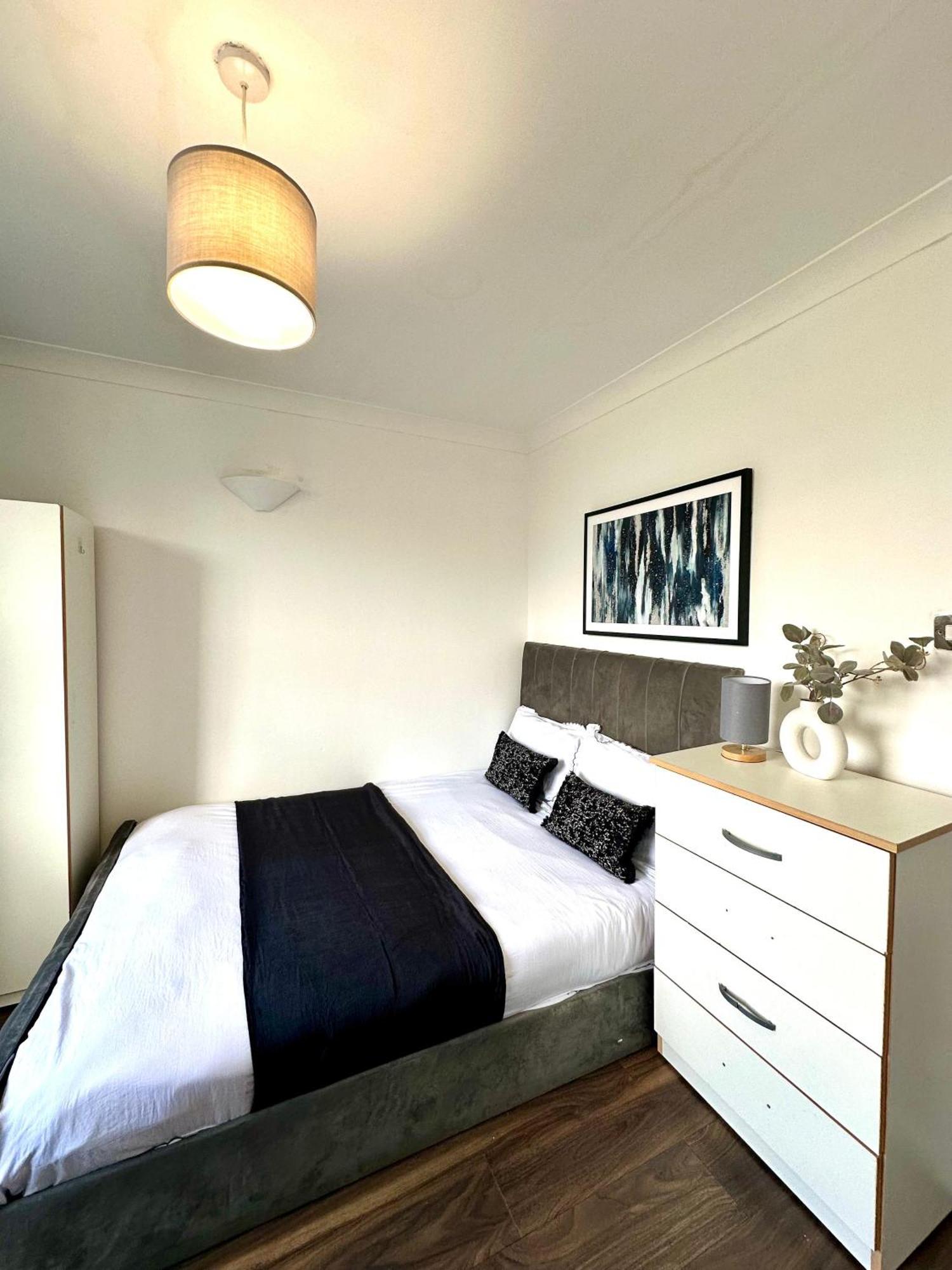 Apartment Stunning 4 Bedroom Flat In Kingscross, St Pancras! *